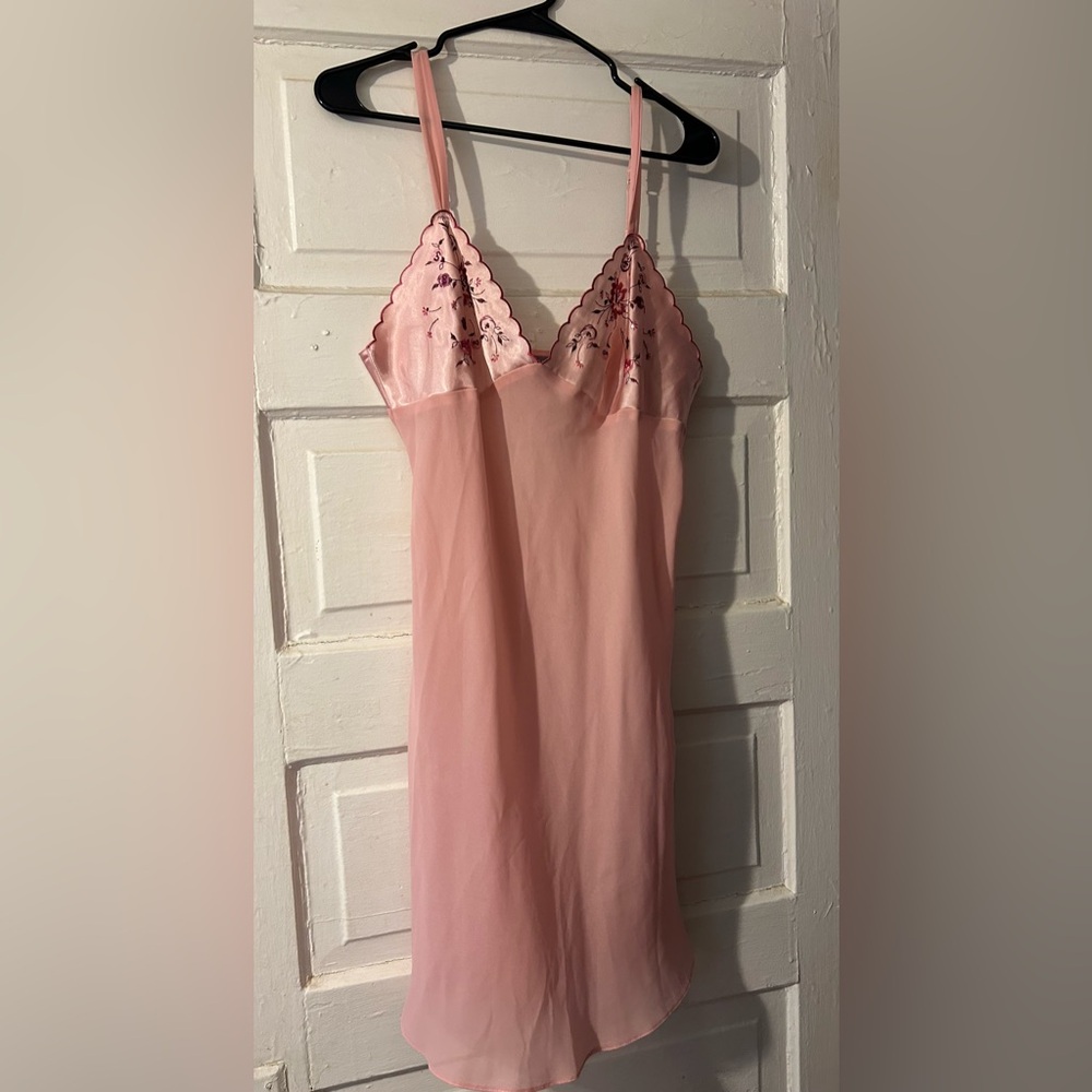 ✴️ Debenhams UK Embroidered Nightie/Nightgown,SZ16